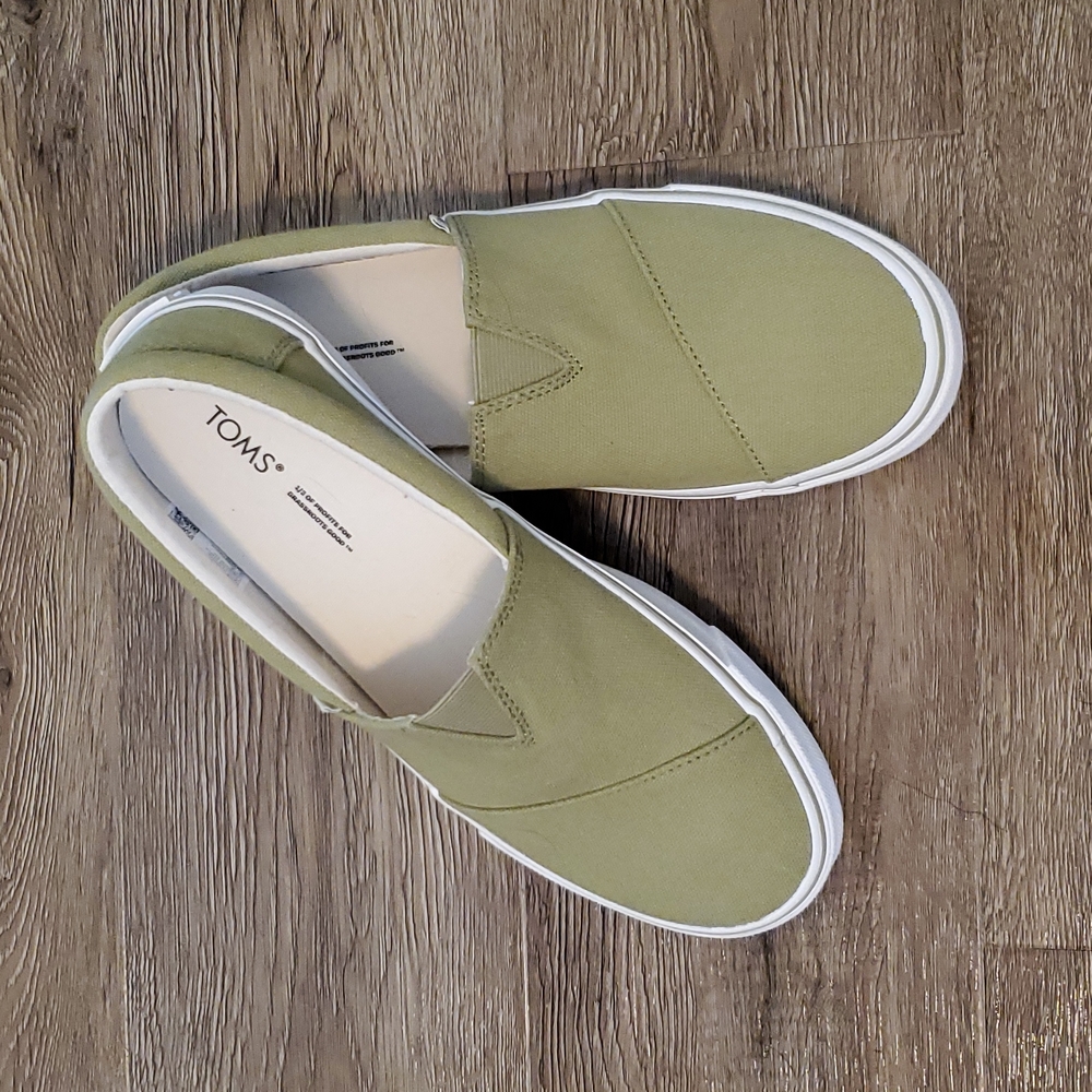 Toms Slip Ons